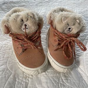Zara Baby Sneaker.